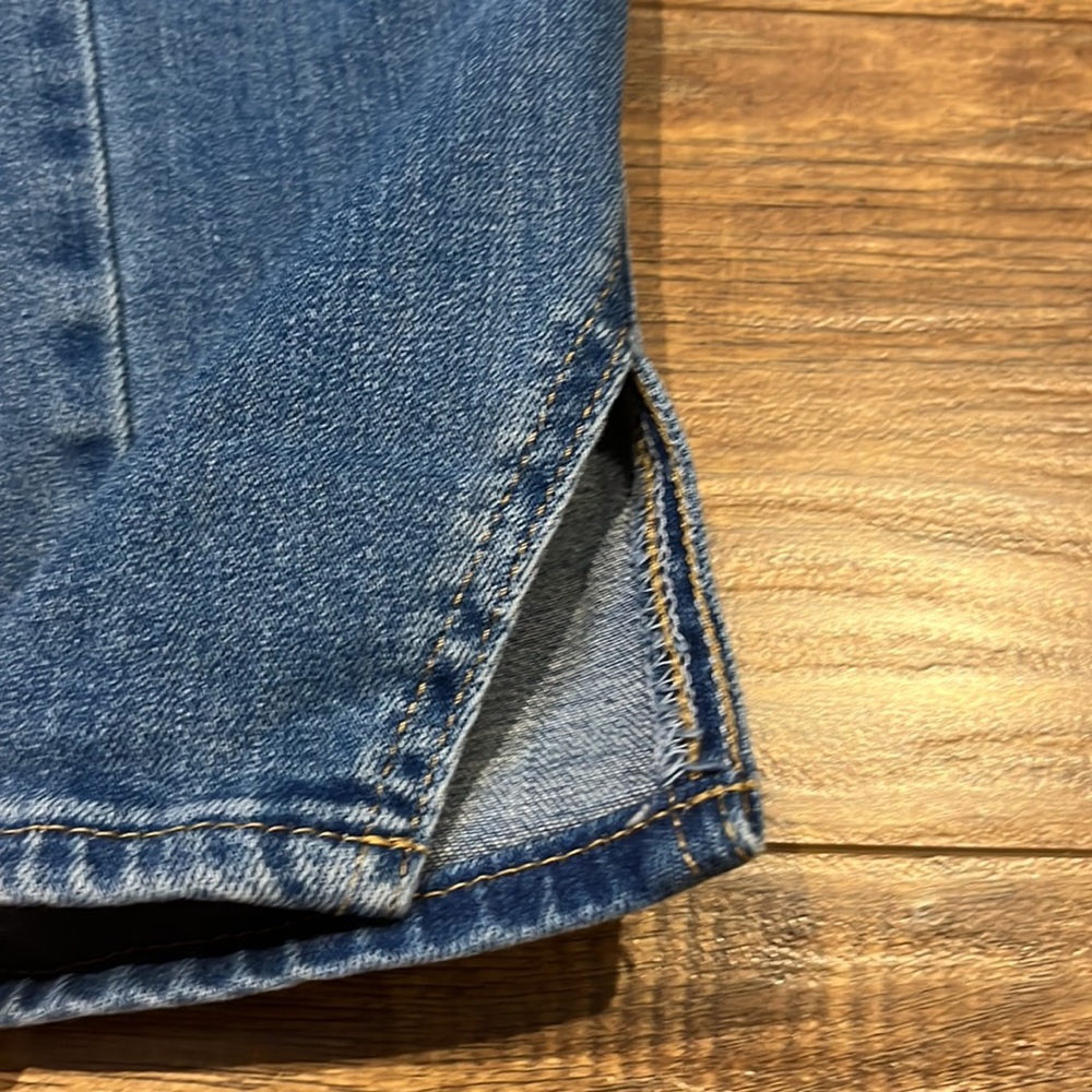 Levi’s 721 high rise skinny ankle button front jeans - Picture 5 of 16